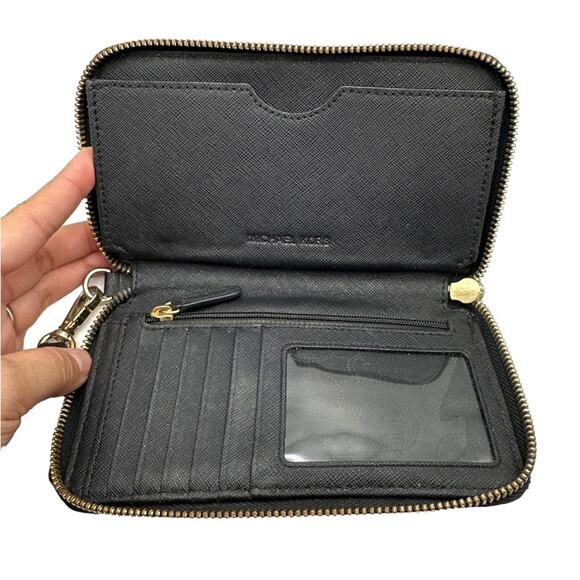 MICHAEL KORS Black Zip Around Wallet - Picture 3 of 7